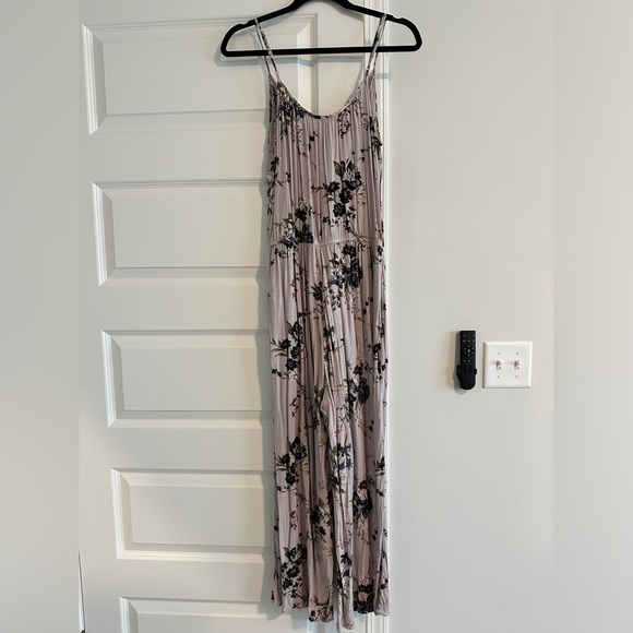 American Eagle Jumpsuit - Picture 3 of 7